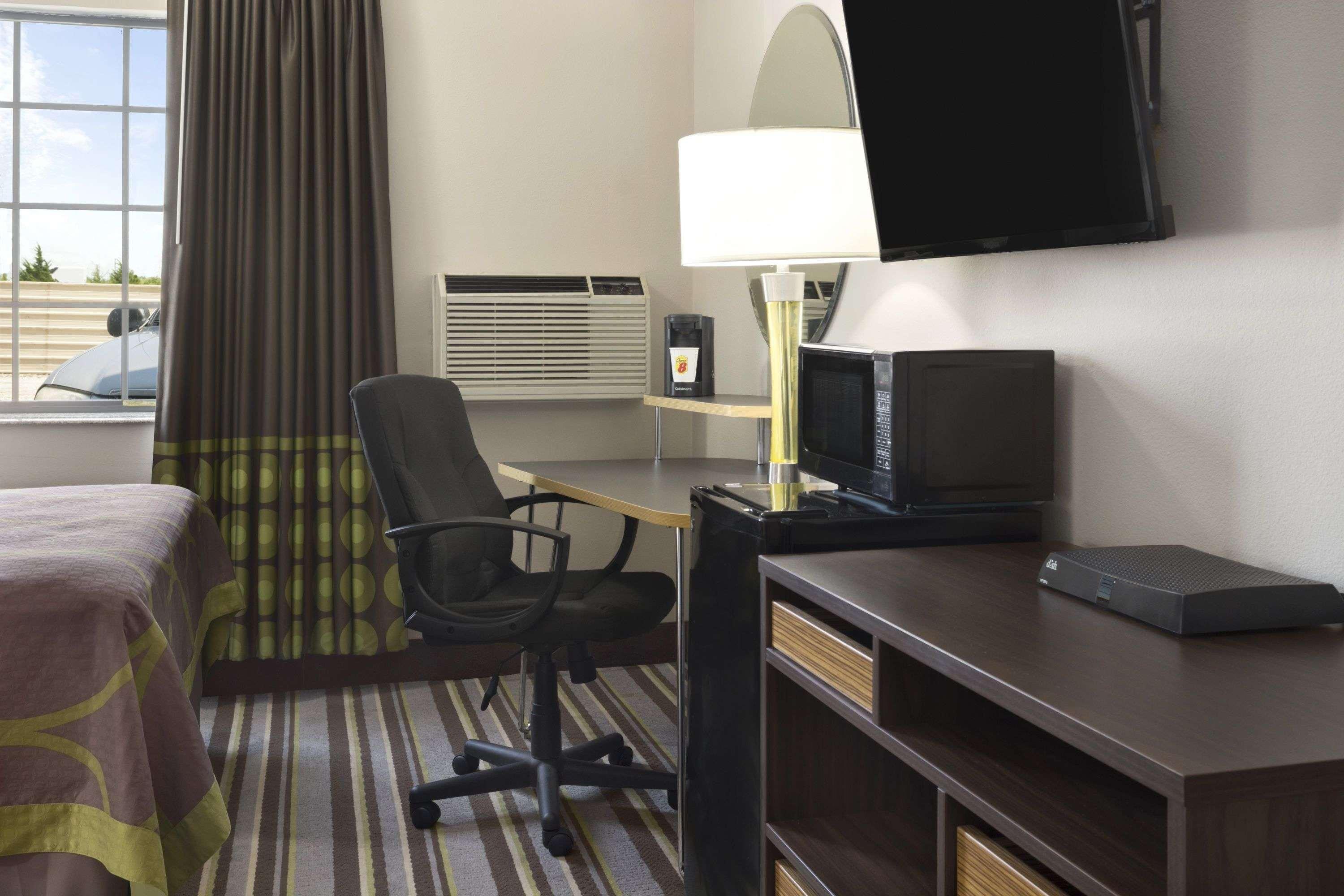 Super 8 By Wyndham Ardmore Exterior foto