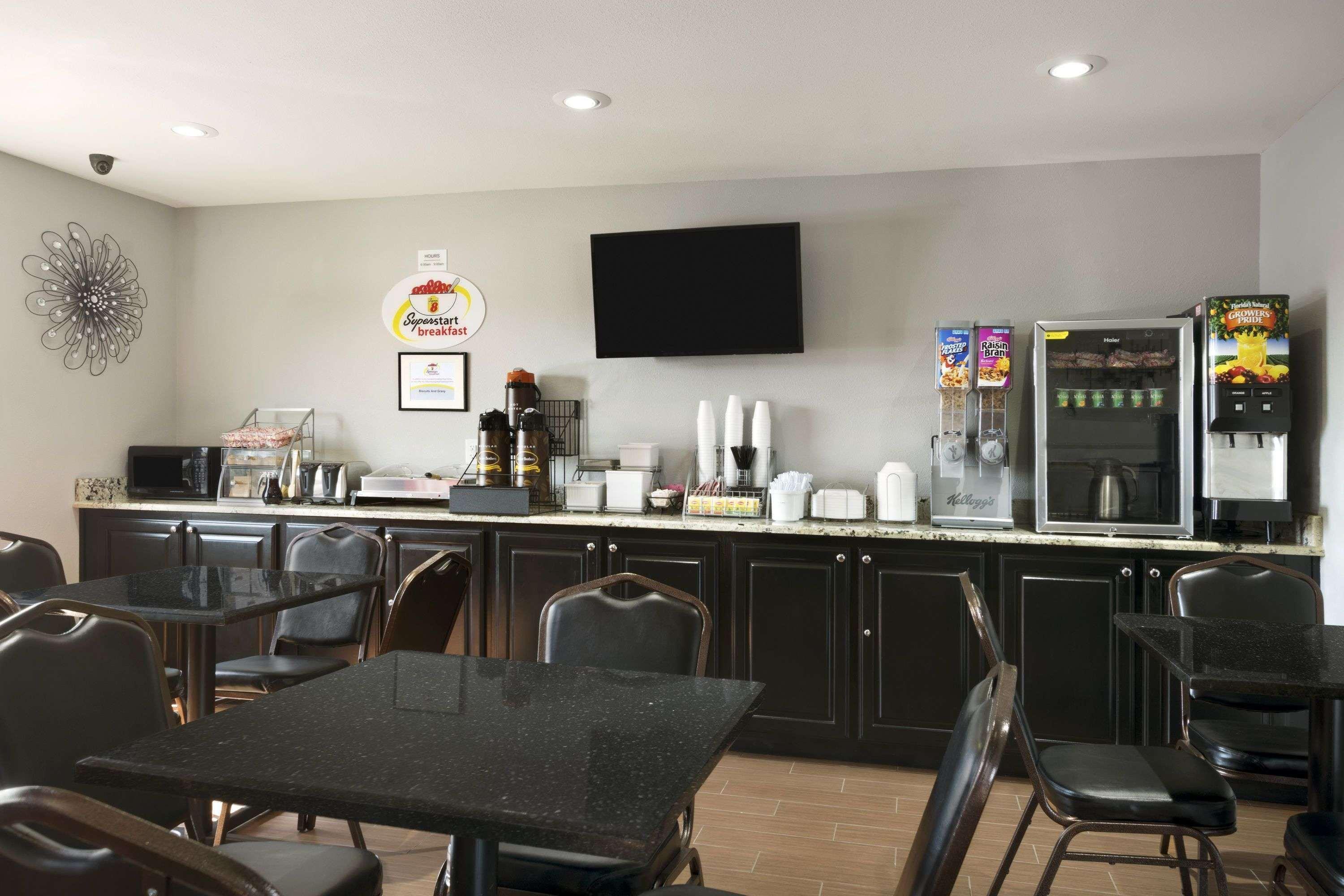 Super 8 By Wyndham Ardmore Exterior foto
